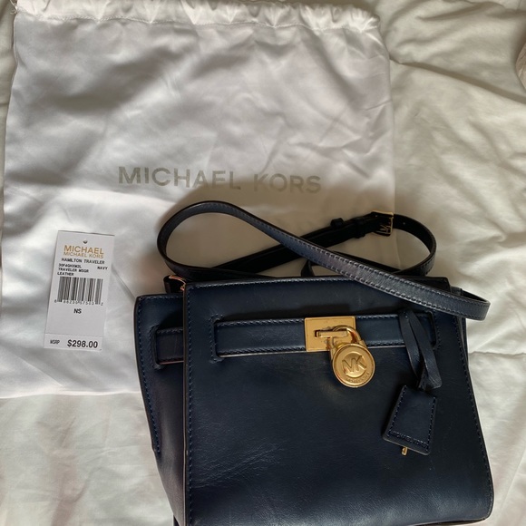 Michael Kors Hamilton Traveler Mini bag Navy - Picture 1 of 4